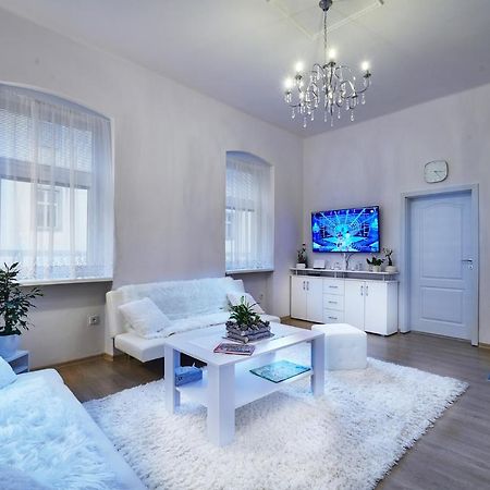 Apartman Bb Centrum Banská Bystrica Eksteriør billede
