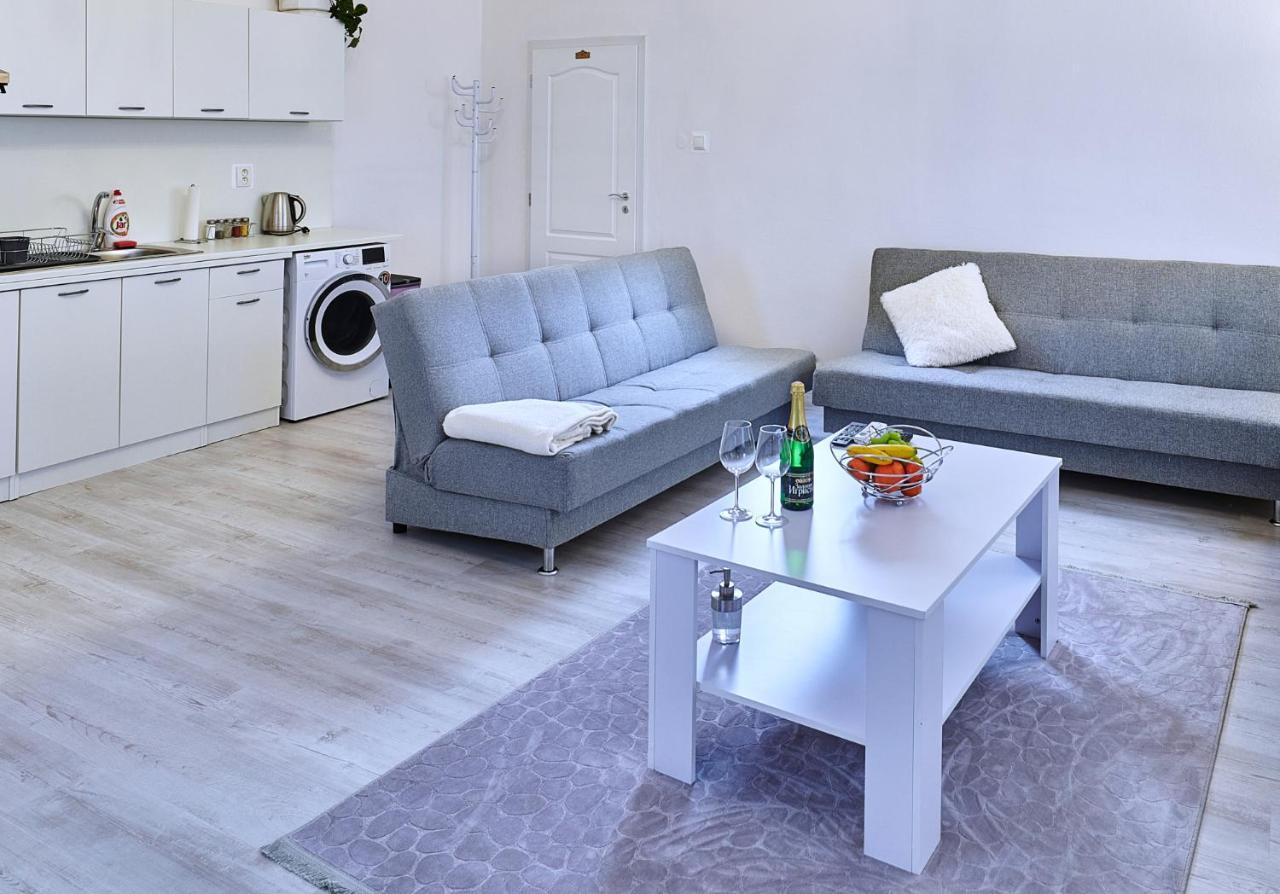 Apartman Bb Centrum Banská Bystrica Eksteriør billede